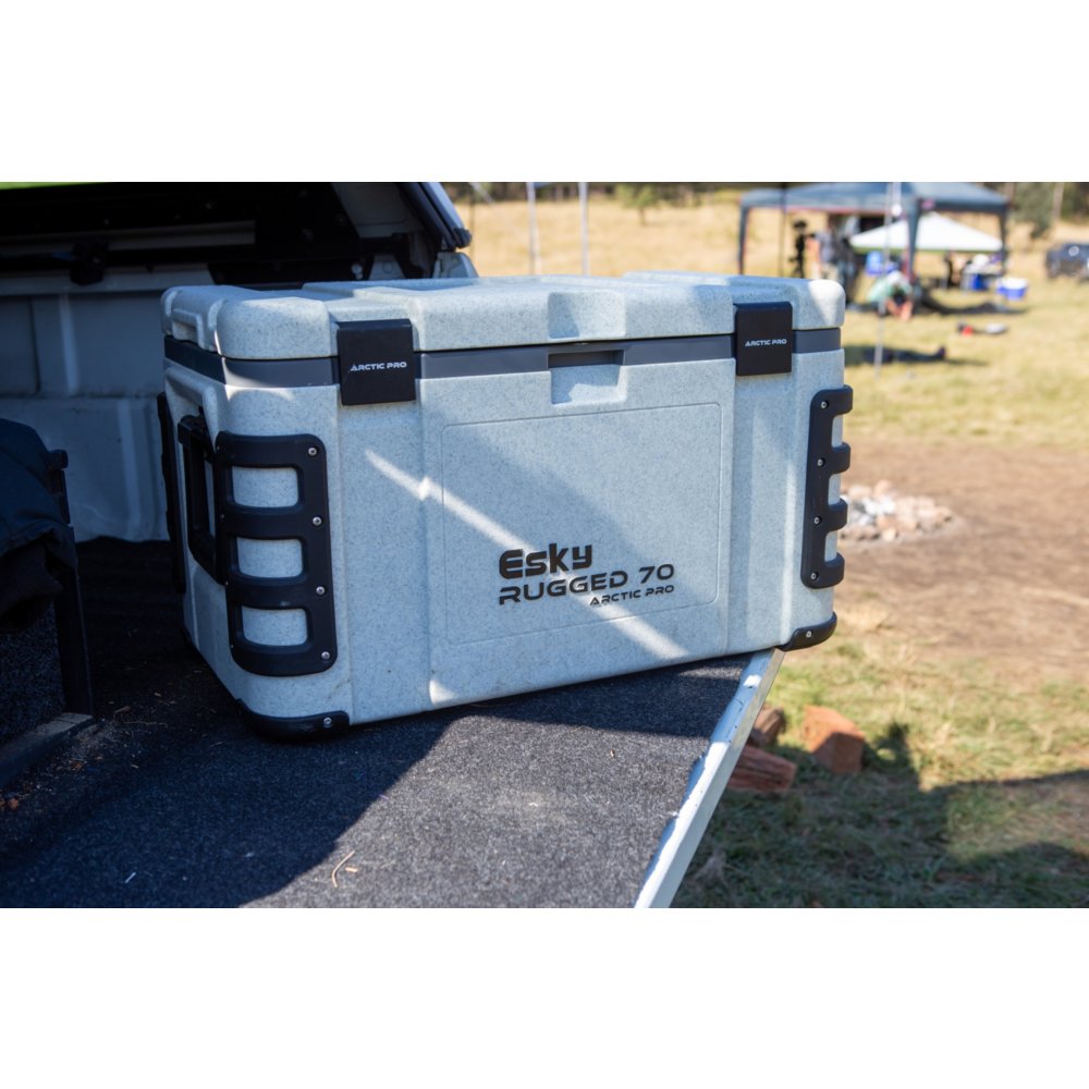 Esky rugged store 70 arctic pro
